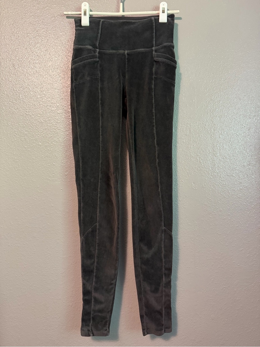 Athleta Black High-Waist Velvet-Texture Jeggings